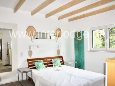 INTERLODGE Hochwertig m&ouml;bliertes Atelier im Park mit Kamin in Neuss-Holzheim