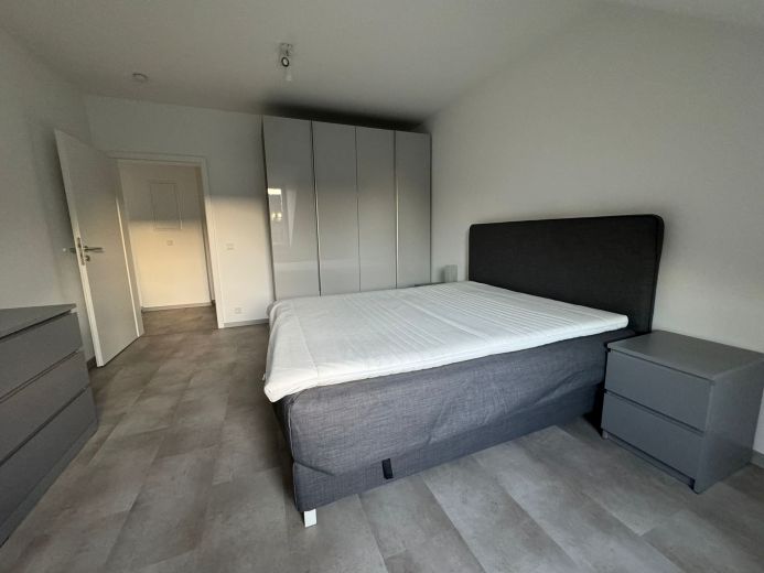 E.-R&uuml;ttenscheid:  m&ouml;blierte Business-Wohnung - 75 qm - modernisiert -  von Privat