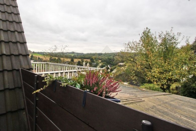 ZeitwohnKontor: Schick modern m&ouml;blierte Wohnung mit Balkon, WLAN und Stellplatz