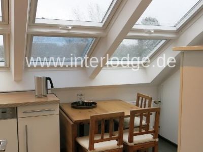 INTERLODGE Leverkusen: Komplett ausgestattete und vollständig möblierte, helle Wohnung.