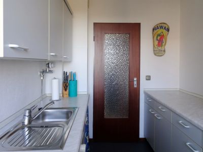 Möblierte 3-Zimmer-Wohnung mit Balkon und tollem, modernen Bad, Stellplatz  mögl., WLAN aktiv, ruhig und zentral