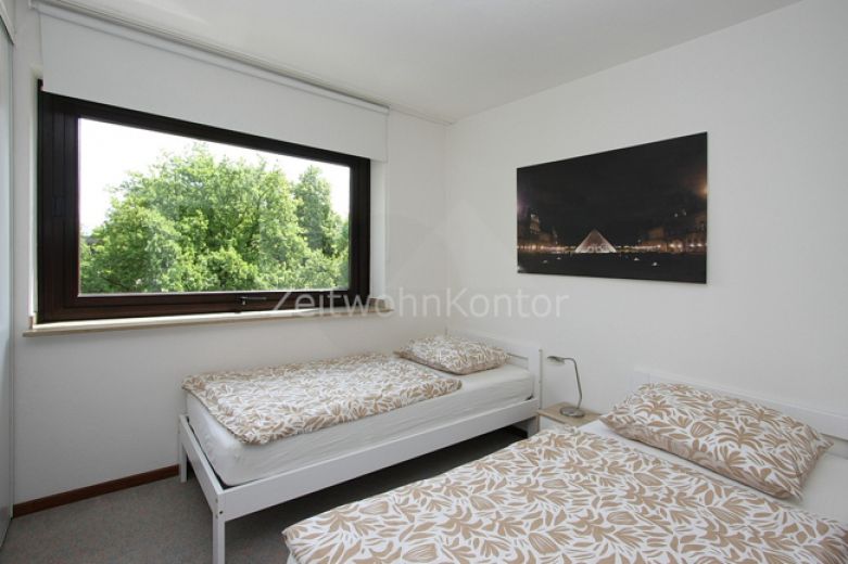 Möblierte 3-Zimmer-Wohnung mit Balkon und tollem, modernen Bad, Stellplatz  mögl., WLAN aktiv, ruhig und zentral