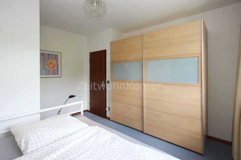 Möblierte 3-Zimmer-Wohnung mit Balkon und tollem, modernen Bad, Stellplatz  mögl., WLAN aktiv, ruhig und zentral