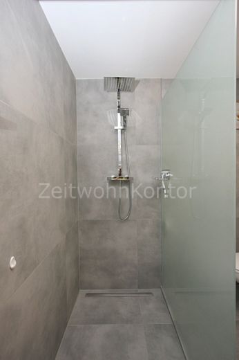 Möblierte 3-Zimmer-Wohnung mit Balkon und tollem, modernen Bad, Stellplatz  mögl., WLAN aktiv, ruhig und zentral