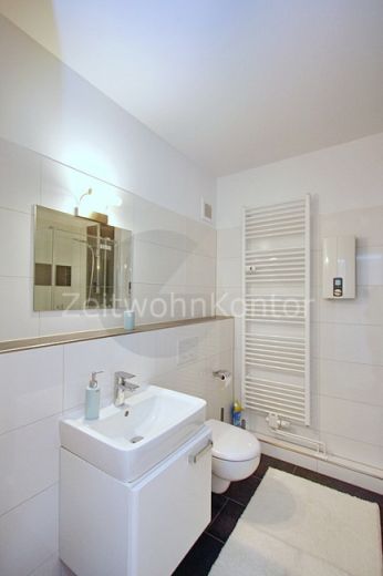 Schickes Studio-Apartment in ruhiger Grünlage mit sehr guter Anbindung, Wlan aktiv, zwei Balkone
