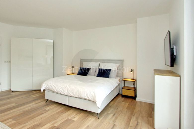 Schickes Studio-Apartment in ruhiger Grünlage mit sehr guter Anbindung, Wlan aktiv, zwei Balkone