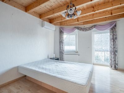 FAMILIENTRAUM - Einfamilienhaus in Marxzell mit Einbauküche und hochwertiger Ausstattung zum Kauf