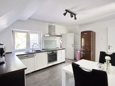 Modern wohnen mit Blick ins Gr&uuml;ne, WLAN und eigenem Eingang