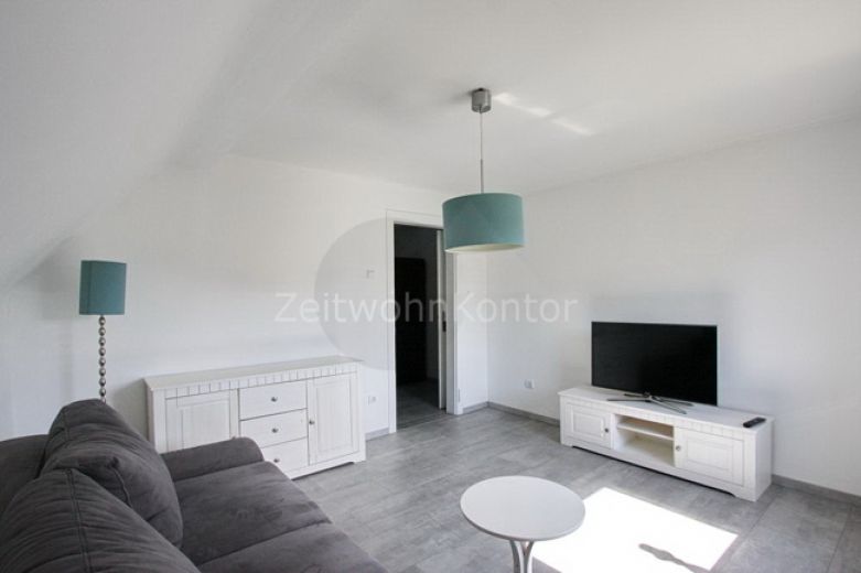 Modern wohnen mit Blick ins Gr&uuml;ne, WLAN und eigenem Eingang