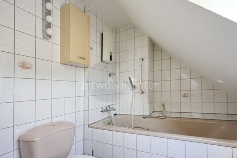 Modern wohnen mit Blick ins Gr&uuml;ne, WLAN und eigenem Eingang