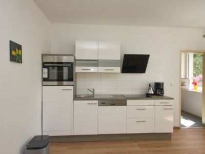 Modern und schick, ruhige Lage, 2 min zur S-Bahn!  Bright, modern, 2 min to the S-Bahn!