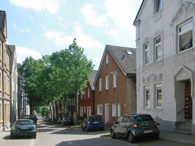 Modern und schick, ruhige Lage, 2 min zur S-Bahn!  Bright, modern, 2 min to the S-Bahn!