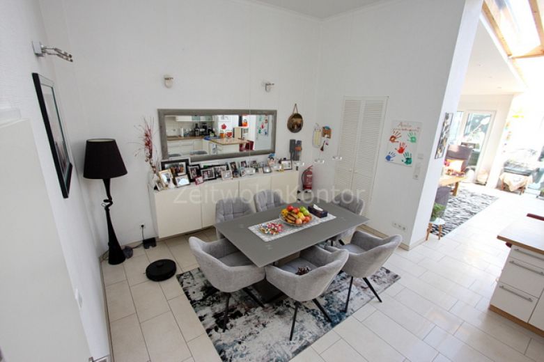 Gro&szlig;e verglaste Terrasse, Kaminofen,  Garten, hochwertig u. schick m&ouml;bl., ruhig und gr&uuml;n, gut angebunden.