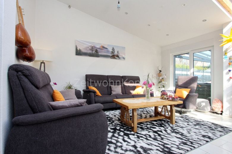 Gro&szlig;e verglaste Terrasse, Kaminofen,  Garten, hochwertig u. schick m&ouml;bl., ruhig und gr&uuml;n, gut angebunden.