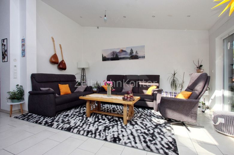 Gro&szlig;e verglaste Terrasse, Kaminofen,  Garten, hochwertig u. schick m&ouml;bl., ruhig und gr&uuml;n, gut angebunden.