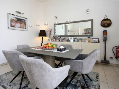 Gro&szlig;e verglaste Terrasse, Kaminofen,  Garten, hochwertig u. schick m&ouml;bl., ruhig und gr&uuml;n, gut angebunden.