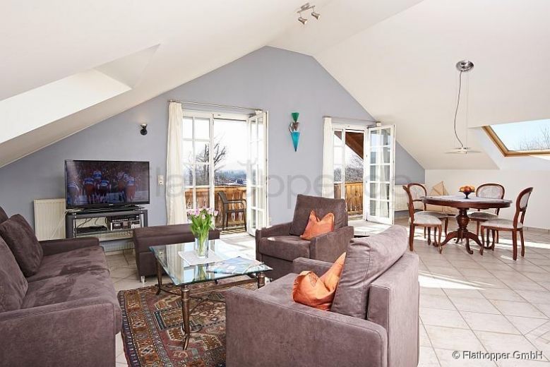 Ruhige 2-Zimmer-Suite mit Balkon in Bad Endorf - Landkreis Rosenheim