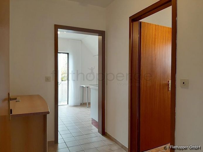 Ruhige 2-Zimmer-Wohnung mit Balkon in München - Schwabhausen