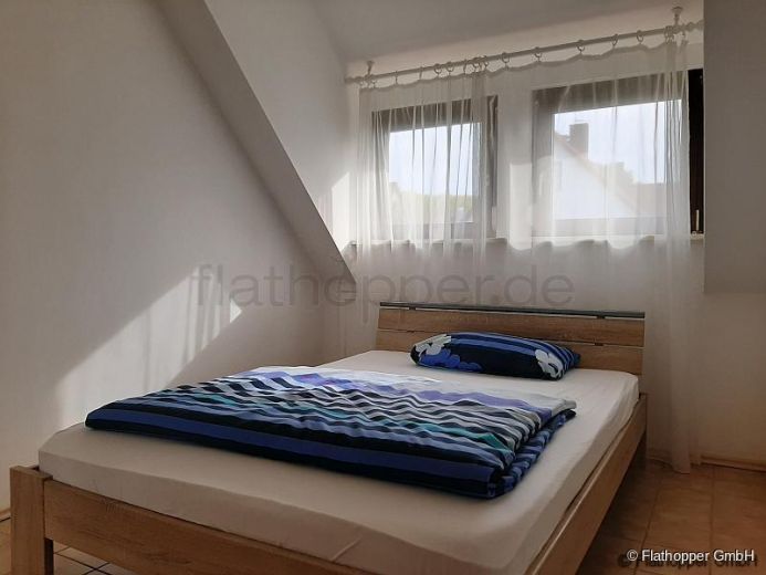 Ruhige 2-Zimmer-Wohnung mit Balkon in München - Schwabhausen