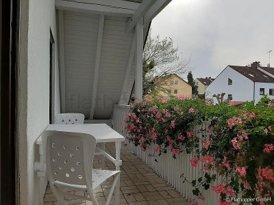 Ruhige 2-Zimmer-Wohnung mit Balkon in M&uuml;nchen - Schwabhausen