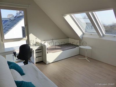 Exklusive, lichtdurchflutete 3,5-Zimmer-Dachgeschoss-Wohnung mit Dachterrasse Stuttgart-Plieningen