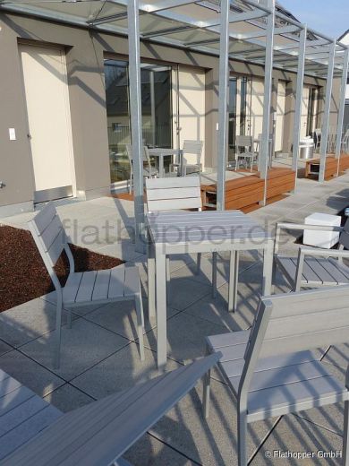 Exklusive, lichtdurchflutete 3,5-Zimmer-Dachgeschoss-Wohnung mit Dachterrasse Stuttgart-Plieningen