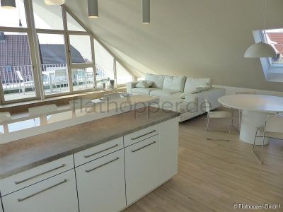 Exklusive, lichtdurchflutete 3,5-Zimmer-Dachgeschoss-Wohnung mit Dachterrasse Stuttgart-Plieningen