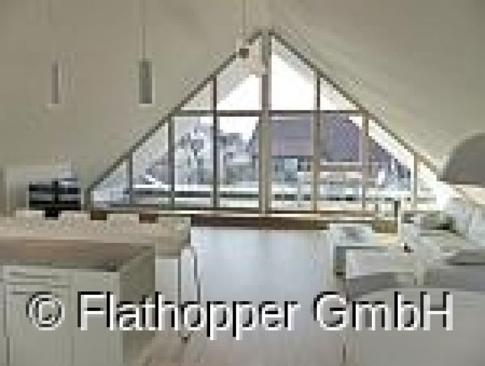 Exklusive, lichtdurchflutete 3,5-Zimmer-Dachgeschoss-Wohnung mit Dachterrasse Stuttgart-Plieningen