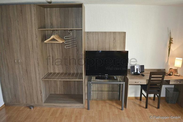 Moderne 1-Zimmer-Wohnung mit Balkon in Rems-Murr - Zwischenmiete