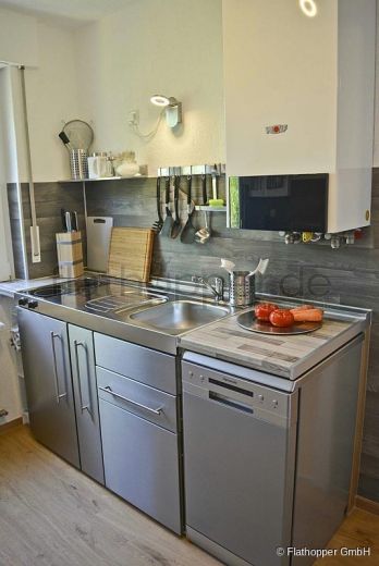 Moderne 1-Zimmer-Wohnung mit Balkon in Rems-Murr - Zwischenmiete