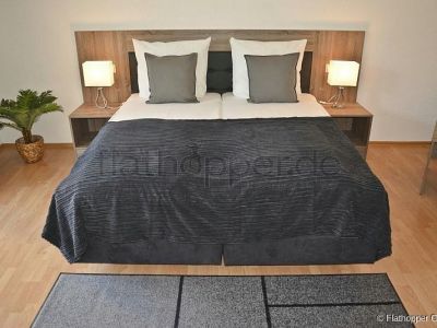 Moderne 1-Zimmer-Wohnung mit Balkon in Rems-Murr - Zwischenmiete