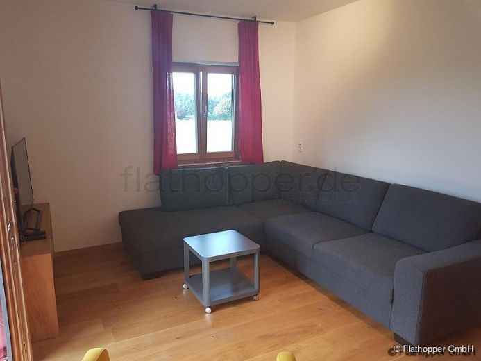 Möblierte 3-Zimmer-Wohnung mit Balkon in Rosenheim/Happing