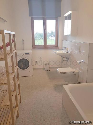 M&ouml;blierte 3-Zimmer-Wohnung mit Balkon in Rosenheim/Happing