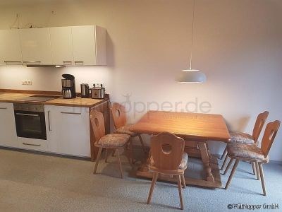 M&ouml;blierte 3-Zimmer-Wohnung mit Balkon in Rosenheim/Happing