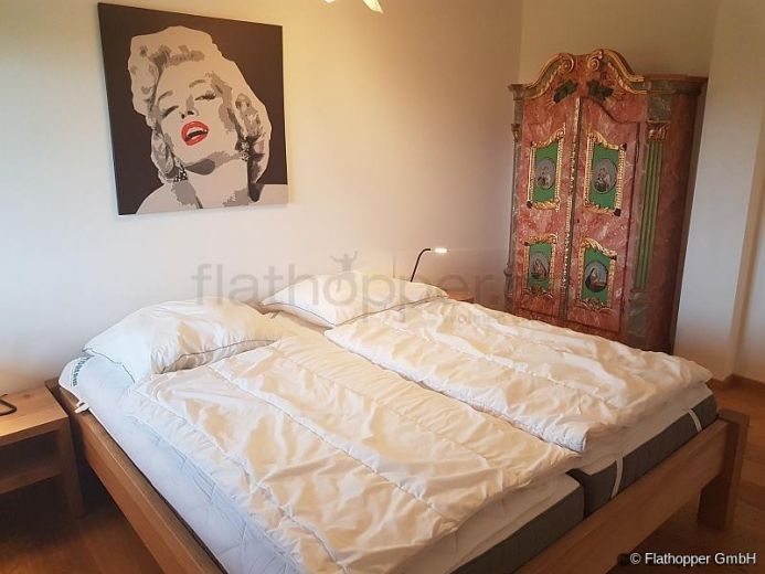 M&ouml;blierte 3-Zimmer-Wohnung mit Balkon in Rosenheim/Happing