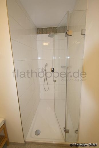 M&ouml;blierte 3-Zimmer-Wohnung mit Balkon in Rosenheim/Happing