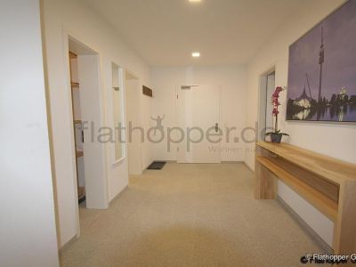 M&ouml;blierte 3-Zimmer-Wohnung mit Balkon in Rosenheim/Happing