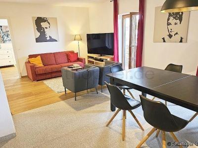 M&ouml;blierte 3-Zimmer-Wohnung mit Balkon in Rosenheim/Happing