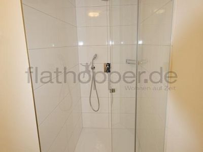 M&ouml;blierte 3-Zimmer-Wohnung mit Balkon in Rosenheim/Happing