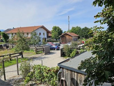 M&ouml;blierte 3-Zimmer-Wohnung mit Balkon in Rosenheim/Happing