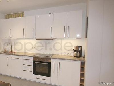 M&ouml;blierte 3-Zimmer-Wohnung mit Balkon in Rosenheim/Happing