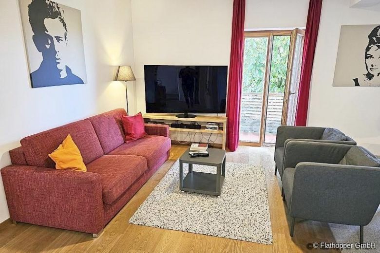 M&ouml;blierte 3-Zimmer-Wohnung mit Balkon in Rosenheim/Happing