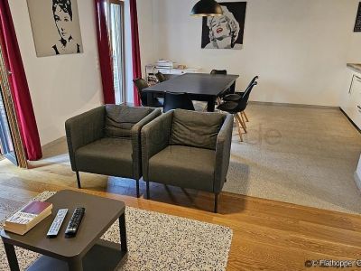 M&ouml;blierte 3-Zimmer-Wohnung mit Balkon in Rosenheim/Happing
