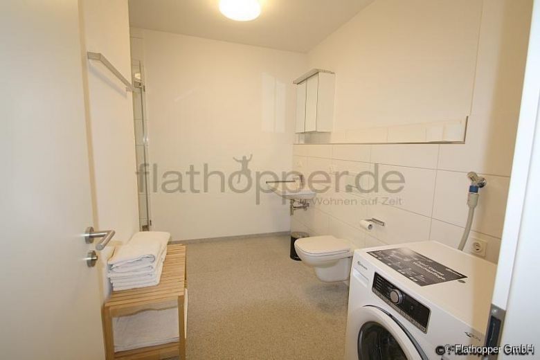 M&ouml;blierte 3-Zimmer-Wohnung mit Balkon in Rosenheim/Happing