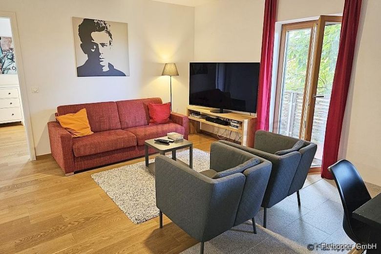 M&ouml;blierte 3-Zimmer-Wohnung mit Balkon in Rosenheim/Happing