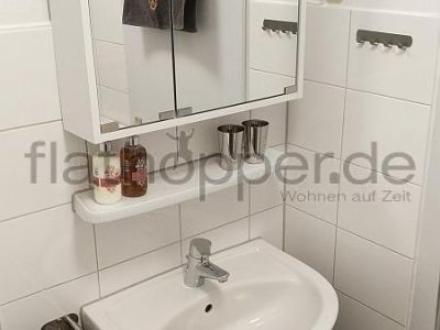 M&ouml;bliertes Apartment mit Balkon und Aufzug in Rosenheim