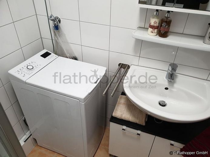 M&ouml;bliertes Apartment mit Balkon und Aufzug in Rosenheim