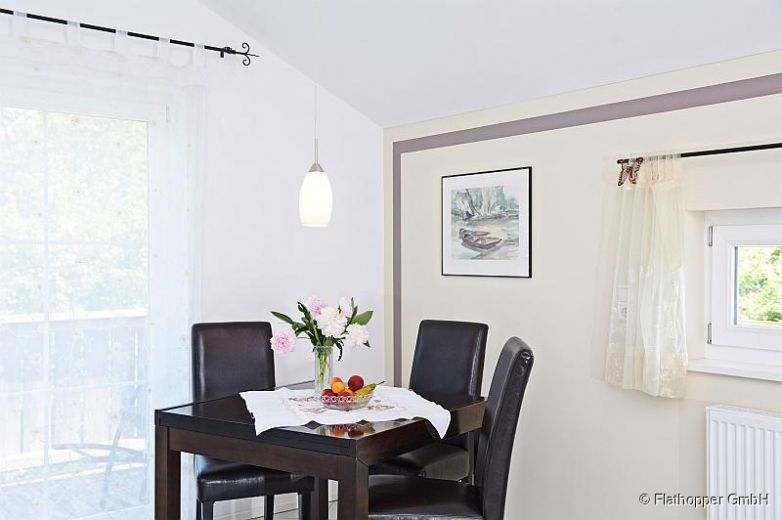 2-Zimmer Wohnung im Studiocharakter mit Balkon in Bad Endorf - Landkreis Rosenheim