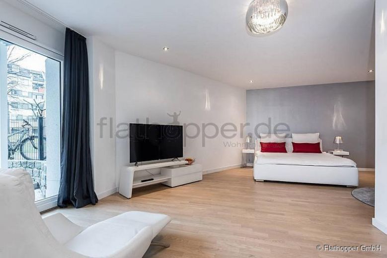 Moderne, offen gestaltete 2-Zimmer-Wohnung mit Terrasse - München-Bogenhausen