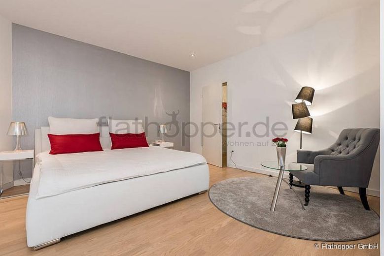 Moderne, offen gestaltete 2-Zimmer-Wohnung mit Terrasse - München-Bogenhausen